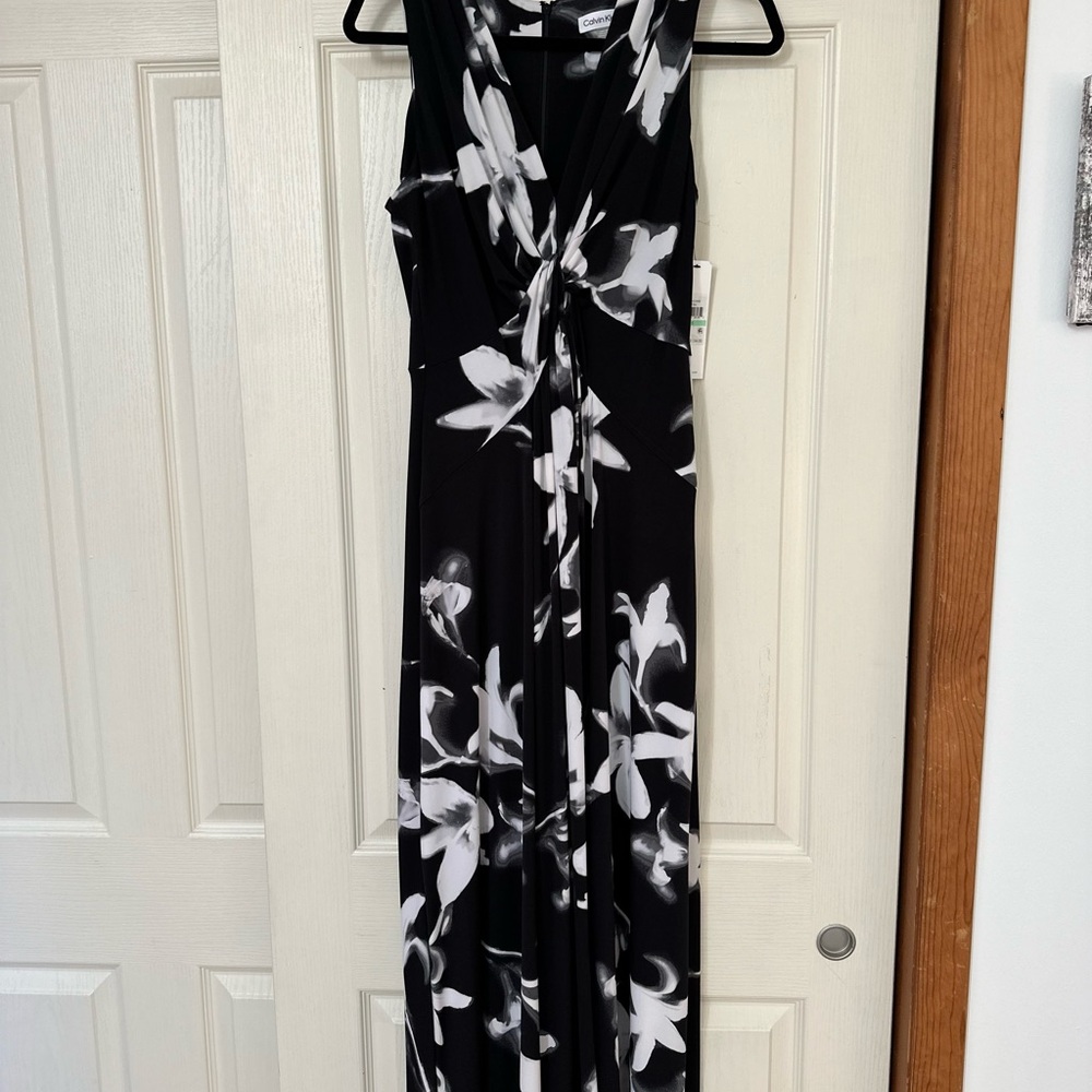 Calvin Klein V-Neck A-Line maxi dress Size 8 - Picture 4 of 8